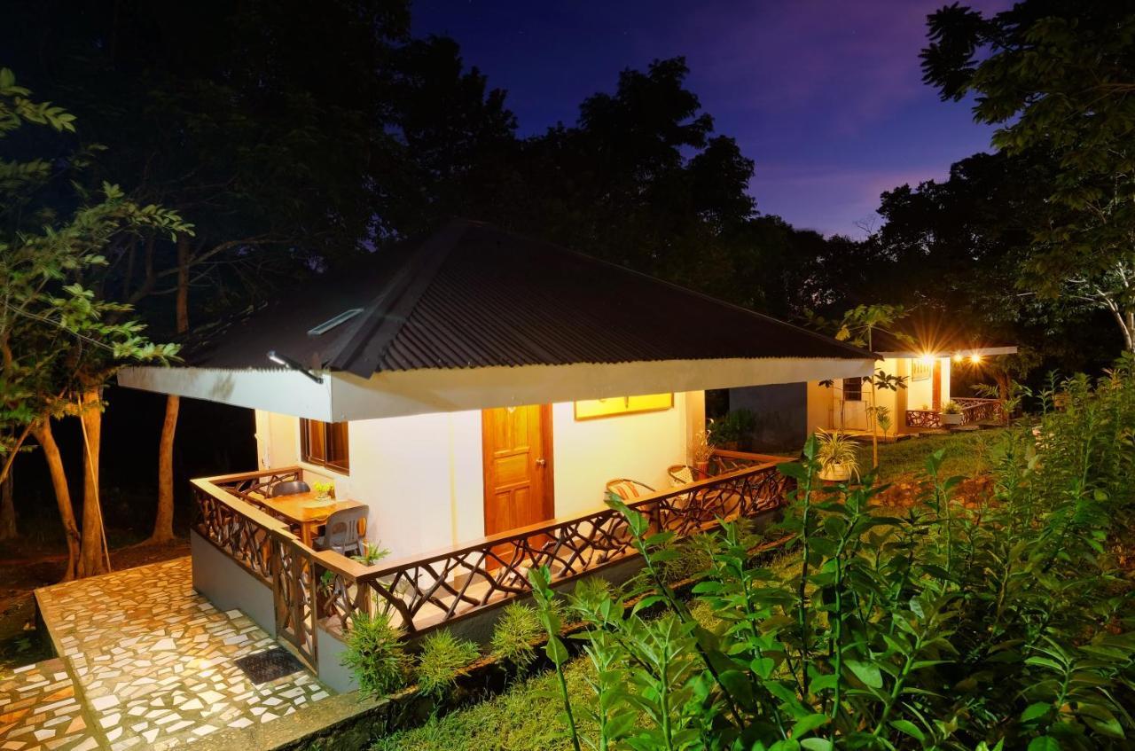 Villa Khadine Grand Vista Resort Coron Kültér fotó