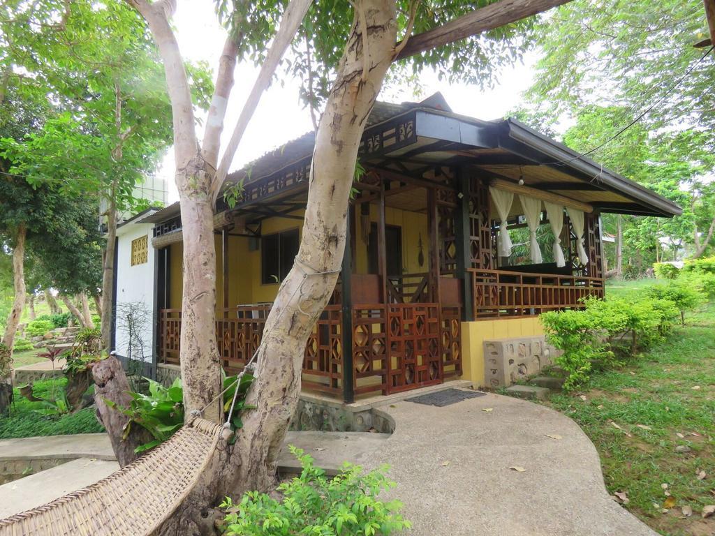 Villa Khadine Grand Vista Resort Coron Szoba fotó